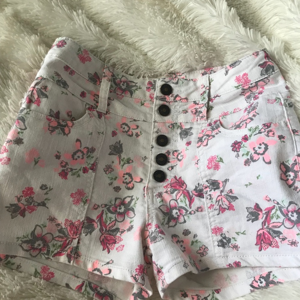 White floral shorts